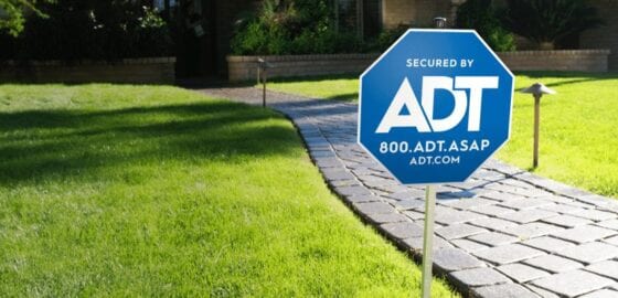 (D) ADT品牌页面英雄